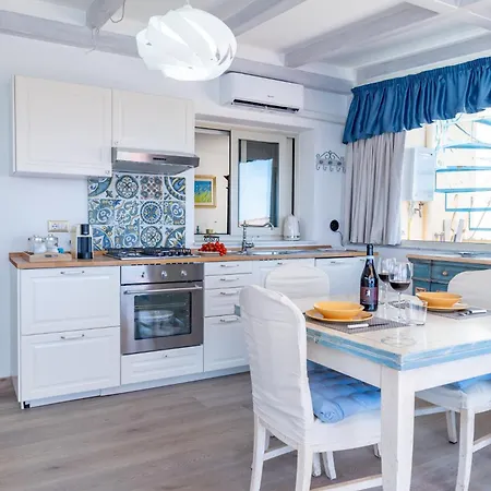 Inblue Apartment