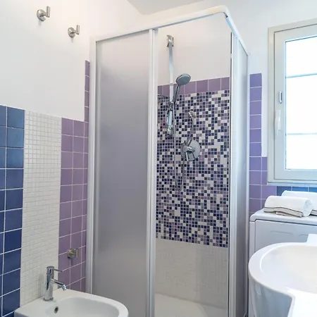 Inblue * Giardini-Naxos