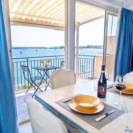 Apartment Inblue