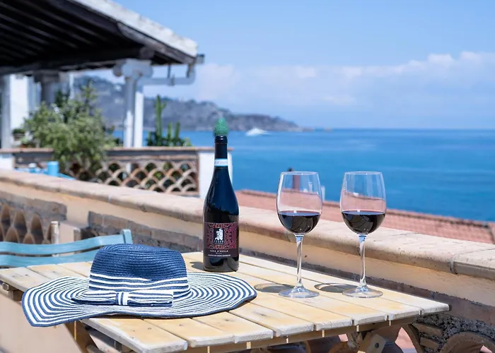 Inblue Giardini-Naxos