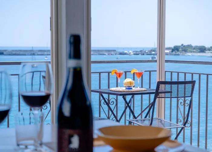 Inblue Giardini-Naxos