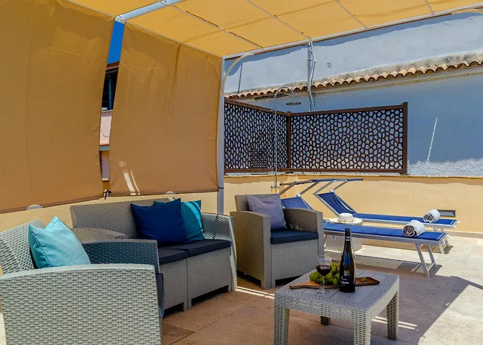 Inblue Giardini-Naxos